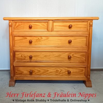 Schlichte Kommode mit 5 Schubfächern aus hellem Holz / Massivholz / Vollholz – 100 €