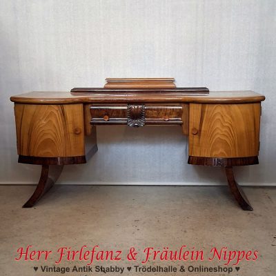 Unterschrank von antiker Frisierkommode mit Bierlasur und Verzierung – 100 €