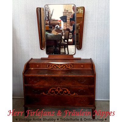Antike Frisierkommode mit Ornamenten, Bierlasur, Schubladen und 3-teiligem Spiegel – 50 €