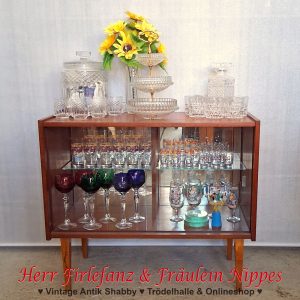 schlichter vintage midcentury ddr barschrank sideboard mit glas schiebetüren (5)